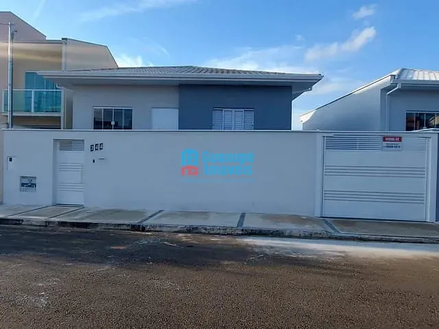Casa 3 quartos e 2 banheiros, à venda, no bairro Jardim Ouro Verde em Guaxupé