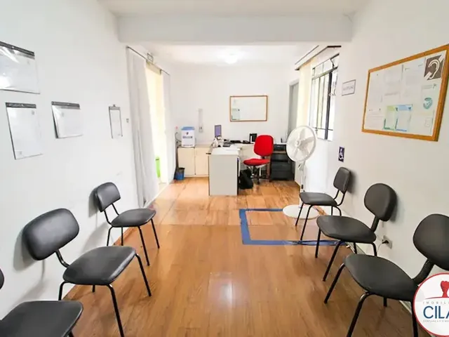 Casa 3 quartos e 3 banheiros, à venda, no bairro Portão em Curitiba