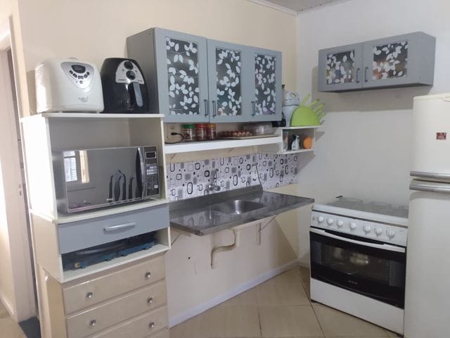 Casa com 175m² 1 quarto e 1 banheiro, à venda, no bairro Jardim Algarve em Alvorada