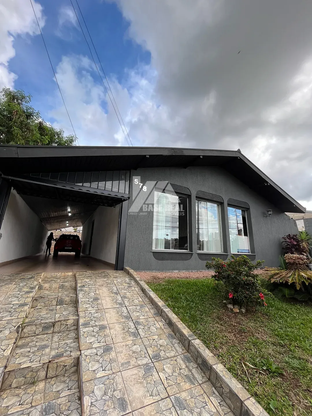 Casa padrão à Venda, Oficinas, Ponta Grossa, PR — Oficinas, Ponta Grossa