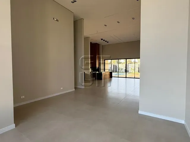 Casa com 800m² 3 quartos e 5 banheiros, à venda, no bairro Jardim União em Cambé