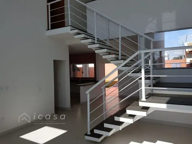 Casa com 250m² 3 quartos e 2 banheiros, à venda, no bairro Condomínio Residencial Jardins em Taubaté