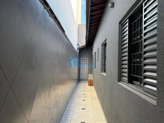 Casa com 150m² 3 quartos e 2 banheiros, à venda ou para alugar, no bairro Jardim São Francisco em Indaiatuba