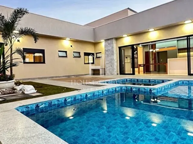 Casa com 390m² 3 quartos e 4 banheiros, à venda, no bairro Jardim Europa em Goiânia