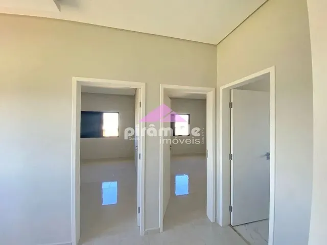 Casa com 250m² 3 quartos e 2 banheiros, à venda, no bairro Parque Residencial Maria Elmira em Caçapava