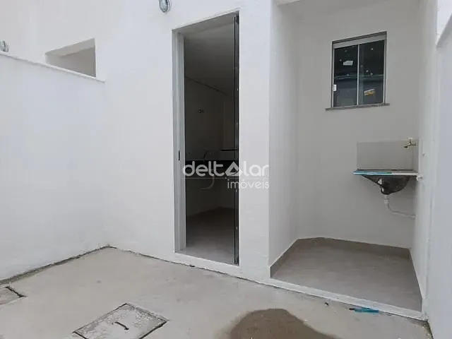 Casa com 88m² 2 quartos e 3 banheiros, à venda, no bairro Piratininga (Venda Nova) em Belo Horizonte
