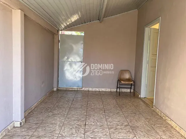Casa com 250m² 2 quartos e 1 banheiro, à venda, no bairro Centro em Uberaba