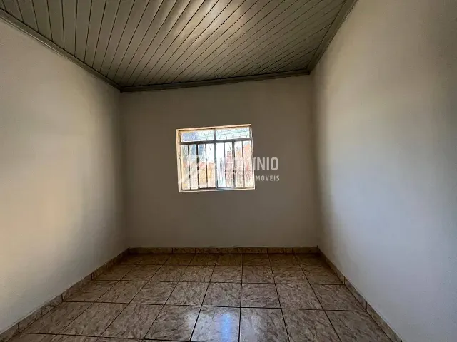Casa com 250m² 2 quartos e 1 banheiro, à venda, no bairro Centro em Uberaba
