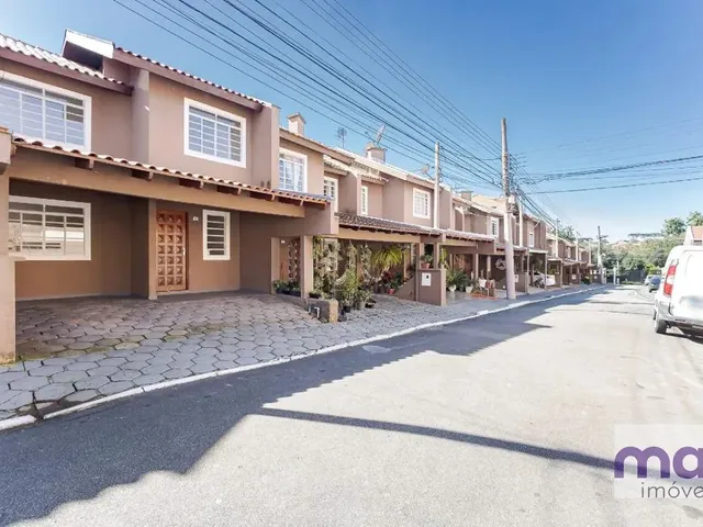 Casa com 75m² 3 quartos e 2 banheiros, para alugar, no bairro Alto Boqueirão em Curitiba
