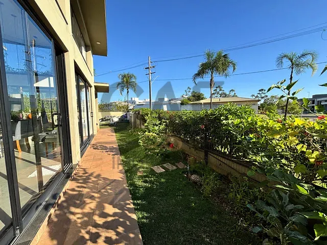 Casa 3 quartos e 4 banheiros, à venda, no bairro Residencial Campo Camanducaia em Jaguariúna