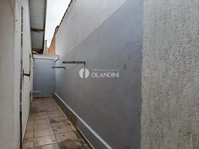 Casa 2 quartos e 1 banheiro, para alugar, no bairro Jardim Vista Alegre em Artur Nogueira