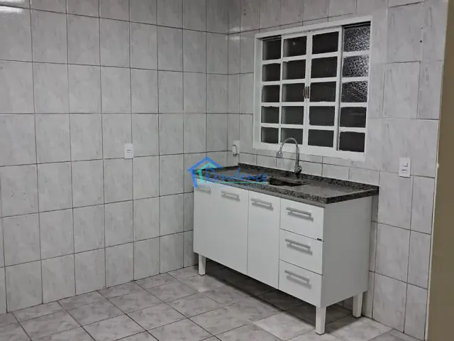 Casa 1 quarto e 1 banheiro, para alugar, no bairro Centro em Indaiatuba