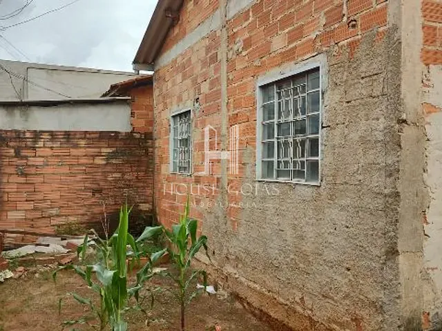 Casa com 250m² 3 quartos e 1 banheiro, à venda, no bairro Conjunto Habitacional Madre Germana II em Goiânia