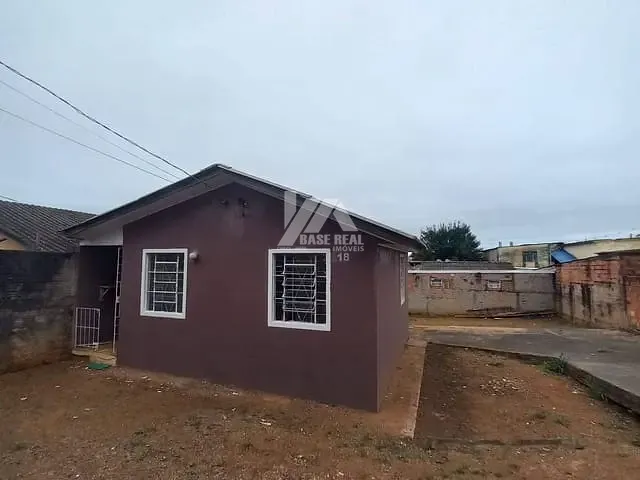 Casa com 301m² 2 quartos e 1 banheiro, à venda, no bairro Colônia Dona Luíza em Ponta Grossa