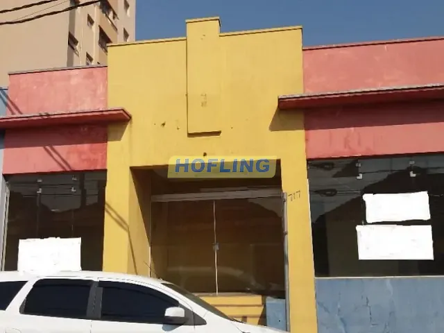 Casa com 691m², à venda ou para alugar, no bairro Centro em Rio Claro