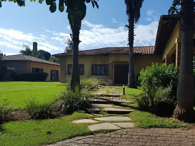 Casa 4 quartos e 4 banheiros, à venda ou para alugar, no bairro Condomínio Fazenda Duas Marias em Holambra