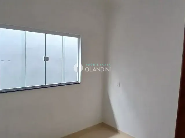 Casa 2 quartos e 1 banheiro, para alugar, no bairro Parque das Flores em Artur Nogueira