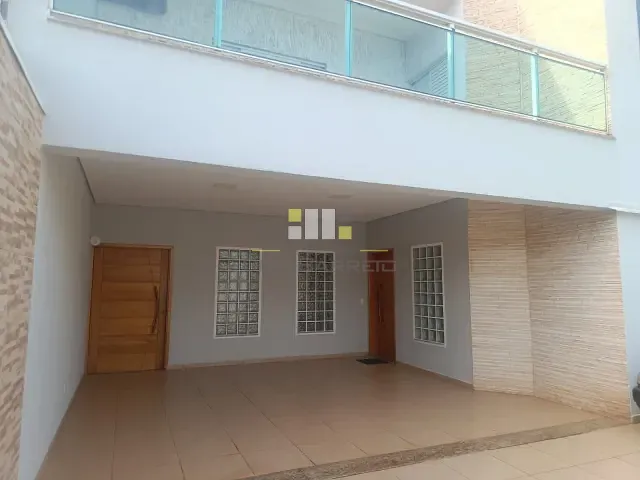 Casa com 250m² 4 quartos e 2 banheiros, para alugar, no bairro Jardim Residencial Ravagnani em Sumaré