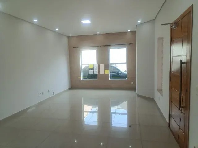 Casa com 250m² 4 quartos e 2 banheiros, para alugar, no bairro Jardim Residencial Ravagnani em Sumaré