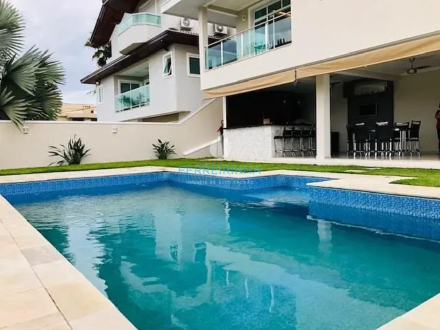 Casa com 450m² 4 quartos e 6 banheiros, à venda, no bairro Condomínio Residencial Jaguary em São José dos Campos