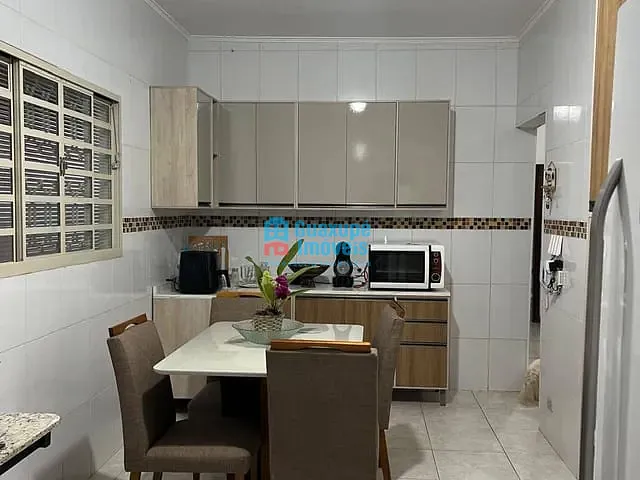 Casa com 210m² 3 quartos e 2 banheiros, à venda, no bairro Jardim Recreio dos Bandeirantes em Guaxupé