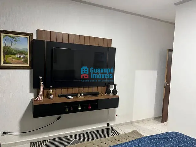 Casa com 210m² 3 quartos e 2 banheiros, à venda, no bairro Jardim Recreio dos Bandeirantes em Guaxupé