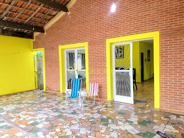 Casa com 500m² 3 quartos e 2 banheiros, à venda, no bairro Centro em Ubatuba