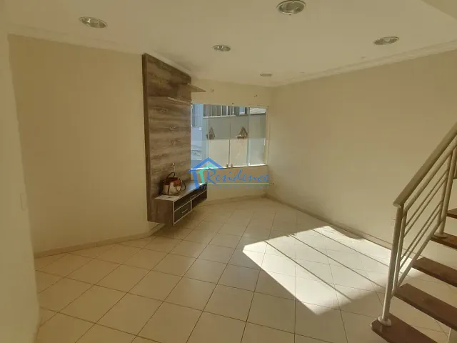 Casa 3 quartos e 2 banheiros, para alugar, no bairro Portal das Acácias em Indaiatuba