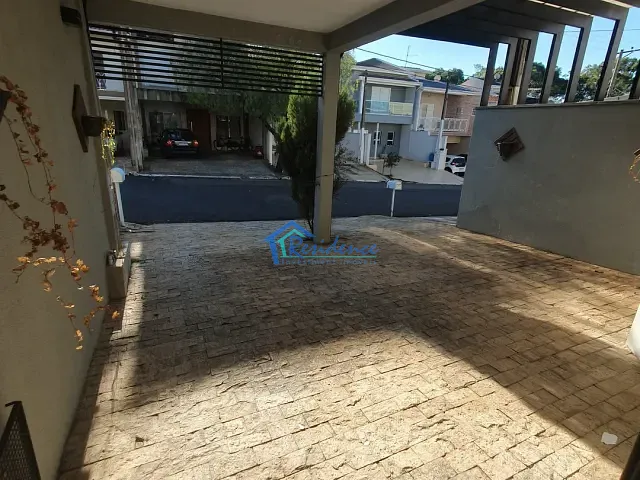 Casa 3 quartos e 2 banheiros, para alugar, no bairro Portal das Acácias em Indaiatuba