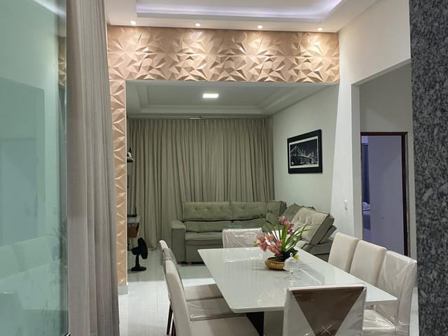 Casa com 200m² 3 quartos e 2 banheiros, à venda, no bairro Vila Caraípe em Teixeira de Freitas