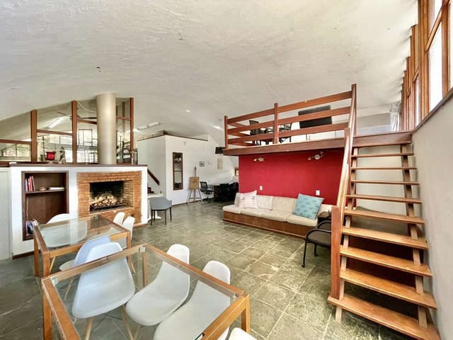 Casa com 1147m² 4 quartos e 5 banheiros, à venda, no bairro Vila Santo Antonio de Carapicuiba em Cotia