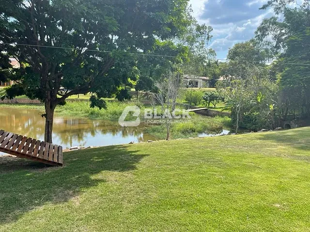 Casa com 2336m² 5 quartos e 7 banheiros, à venda ou para alugar, no bairro Condomínio Terras de São José I em Itu