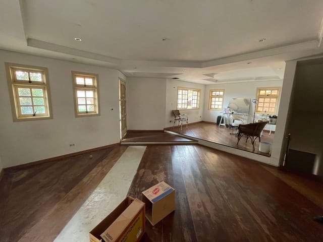 Casa com 360m² 4 quartos e 5 banheiros, à venda, no bairro Urbanova em São José dos Campos