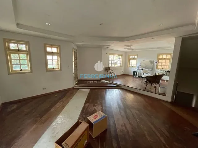 Casa com 360m² 4 quartos e 5 banheiros, à venda, no bairro Urbanova em São José dos Campos
