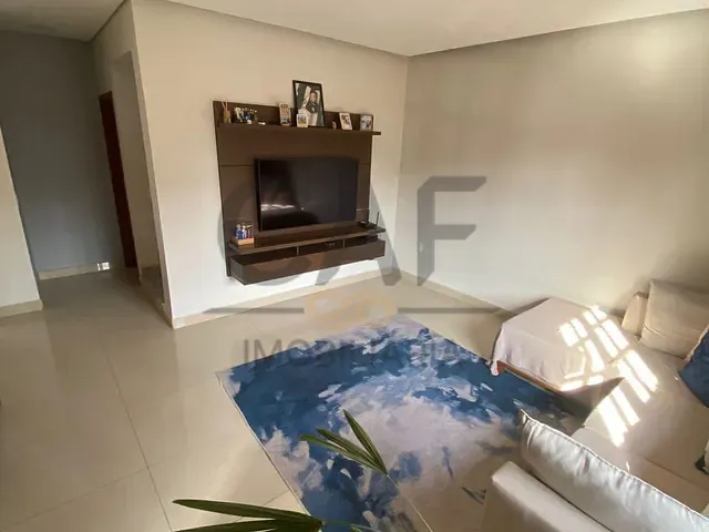 Casa 4 quartos e 3 banheiros, à venda, no bairro Residencial dos Imigrantes em Holambra