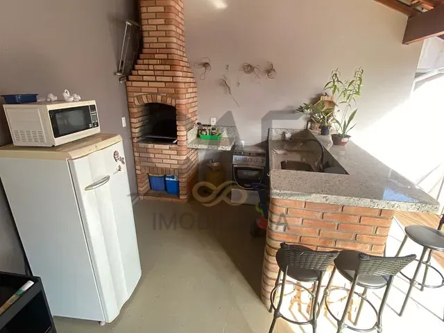 Casa 4 quartos e 3 banheiros, à venda, no bairro Residencial dos Imigrantes em Holambra