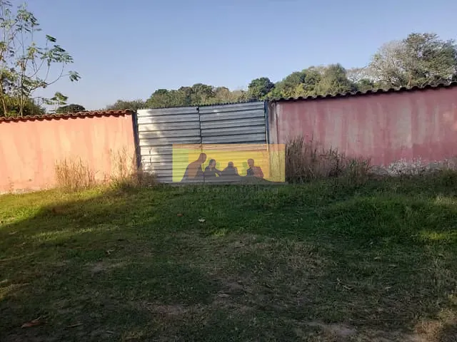 Casa 2 quartos e 1 banheiro, para alugar, no bairro Loteamento Chácaras Vale das Garças em Campinas