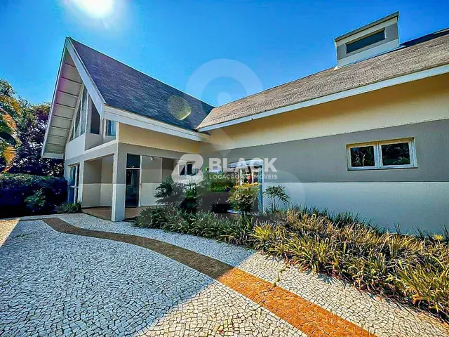 Casa com 2889m² 4 quartos e 7 banheiros, à venda ou para alugar, no bairro Condomínio Terras de São José I em Itu