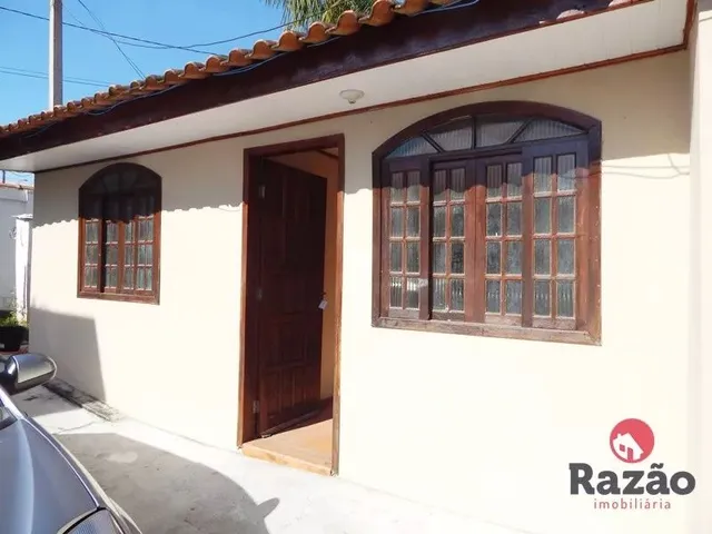 Casa 2 quartos e 1 banheiro, para alugar, no bairro Barreirinha em Curitiba