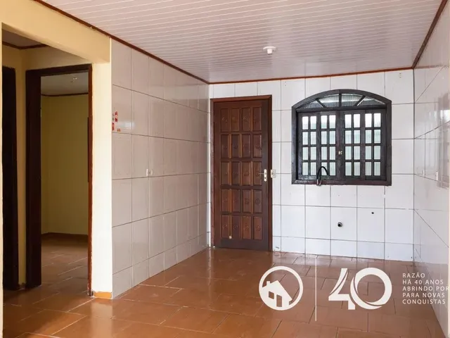 Casa 2 quartos e 1 banheiro, para alugar, no bairro Barreirinha em Curitiba
