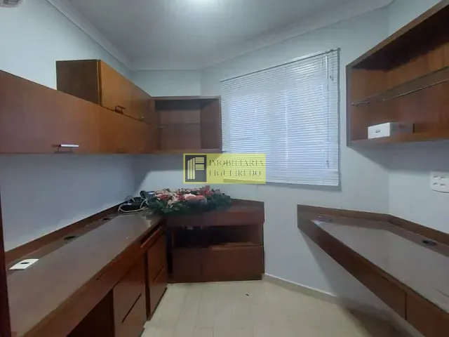 Casa com 360m² 3 quartos e 4 banheiros, para alugar, no bairro Jardim Yolanda em São José do Rio Preto