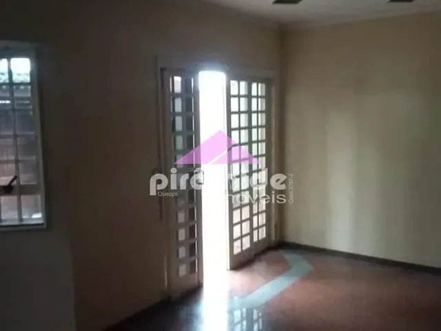 Casa com 250m² 3 quartos e 3 banheiros, à venda, no bairro Jardim Torrão de Ouro em São José Dos Campos