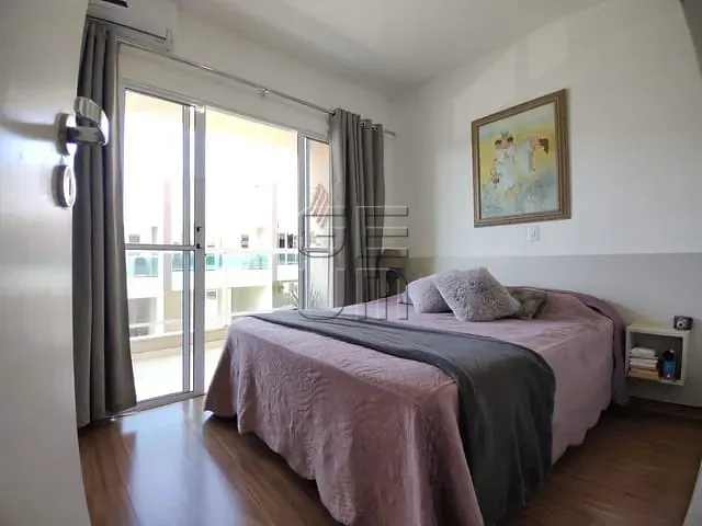 Casa 3 quartos e 3 banheiros, à venda, no bairro Parque das Indústrias em Londrina