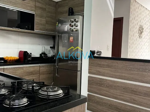 Casa com 250m² 3 quartos e 2 banheiros, à venda, no bairro Bosque dos Eucaliptos em São José dos Campos