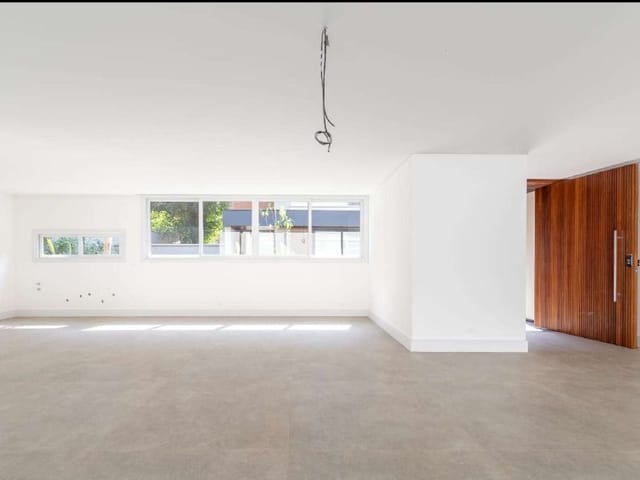 Casa com 367m² 4 quartos e 4 banheiros, à venda, no bairro Santo Amaro em São Paulo