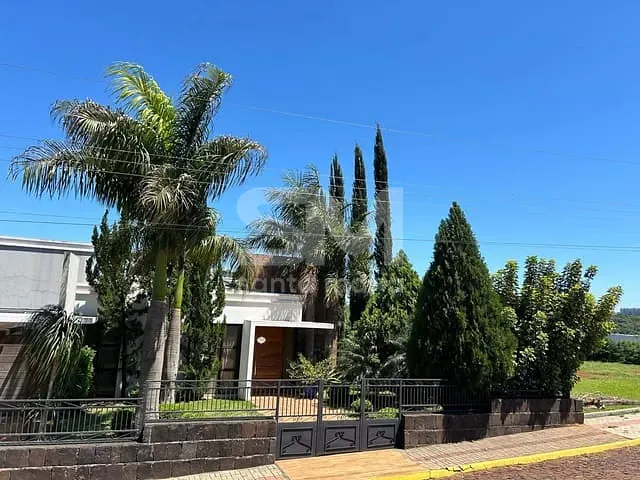 Casa com 1241m² 2 quartos e 1 banheiro, à venda, no bairro Espelho das Águas em Chapecó