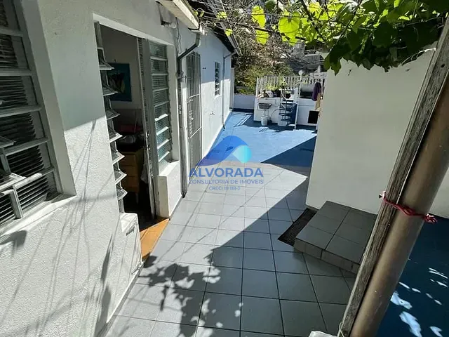 Casa com 320m² 4 quartos e 3 banheiros, à venda, no bairro Jardim Satélite em São José dos Campos