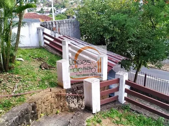 Casa com 270m² 3 quartos e 1 banheiro, à venda, no bairro Vila Junqueira em Atibaia