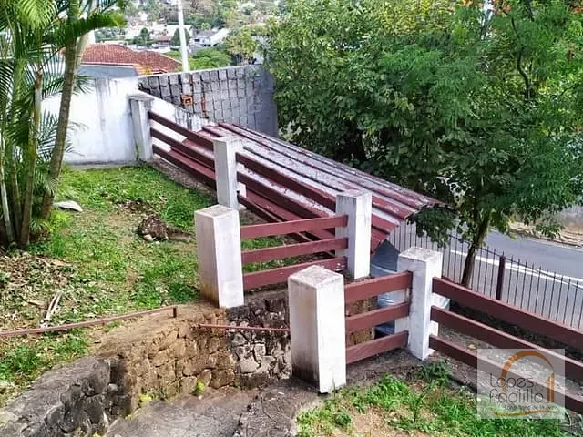 Casa com 270m² 3 quartos e 1 banheiro, à venda, no bairro Vila Junqueira em Atibaia