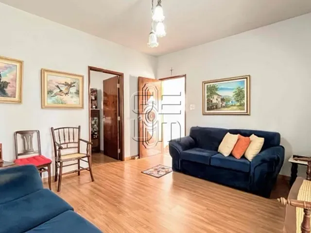 Casa com 360m² 3 quartos e 3 banheiros, à venda, no bairro Bela Vista em Londrina
